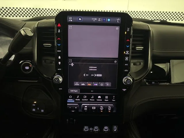 New 2026 Diamond Black Crystal Pearl-Coat Exterior Paint RAM Limited image 33