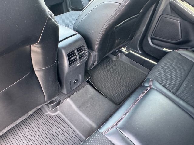 Used 2025 Gray Ford ST-Line image 16