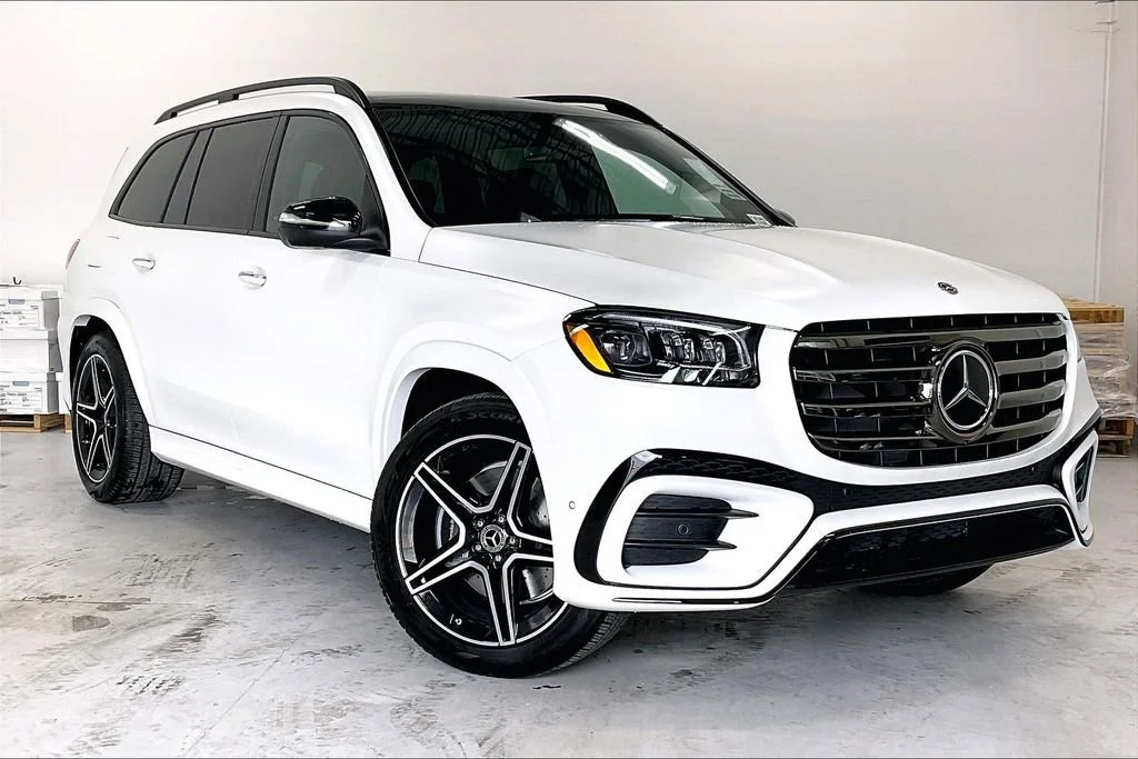 New 2026 MANUFAKTUR Moonlight White Magno Mercedes-Benz GLS 450 image 14