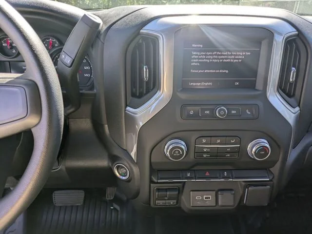 New 2025 Summit White GMC Pro image 22
