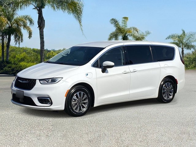 2023 Chrysler Pacifica Plug-In Hybrid Touring L