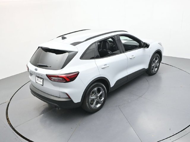 Used 2025 Silver Metallic Ford ST-Line image 43