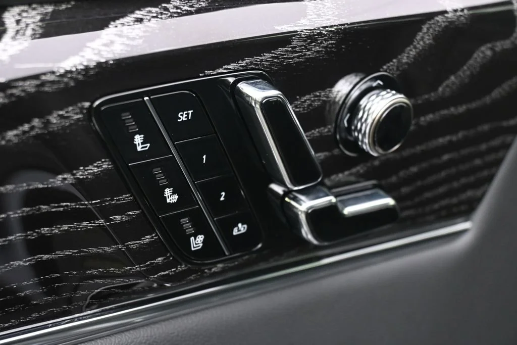 2025 Cadillac Escalade IQ Sport 1 - Photo 14