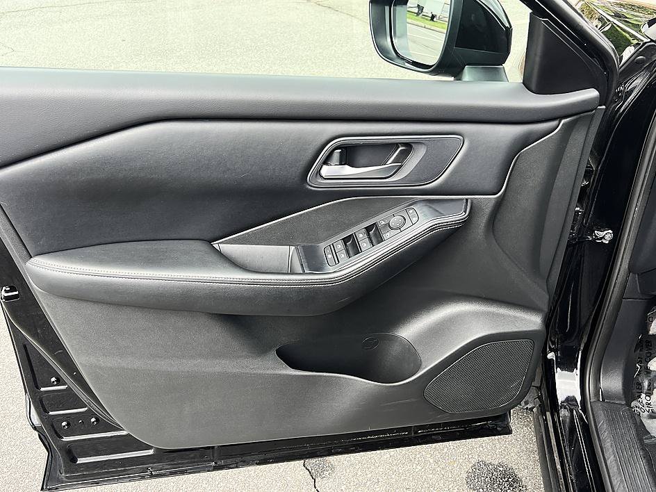 Used 2024 Super Black Nissan SV image 19