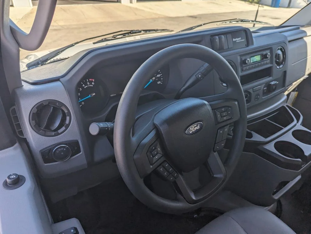 New 2026 Oxford White Ford E-450 DRW image 7