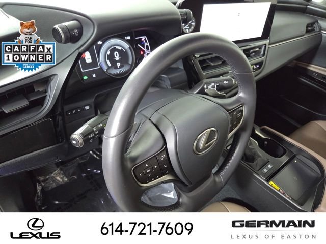 Certified Used 2025 CLOUDBURST GRAY Lexus 300h image 17