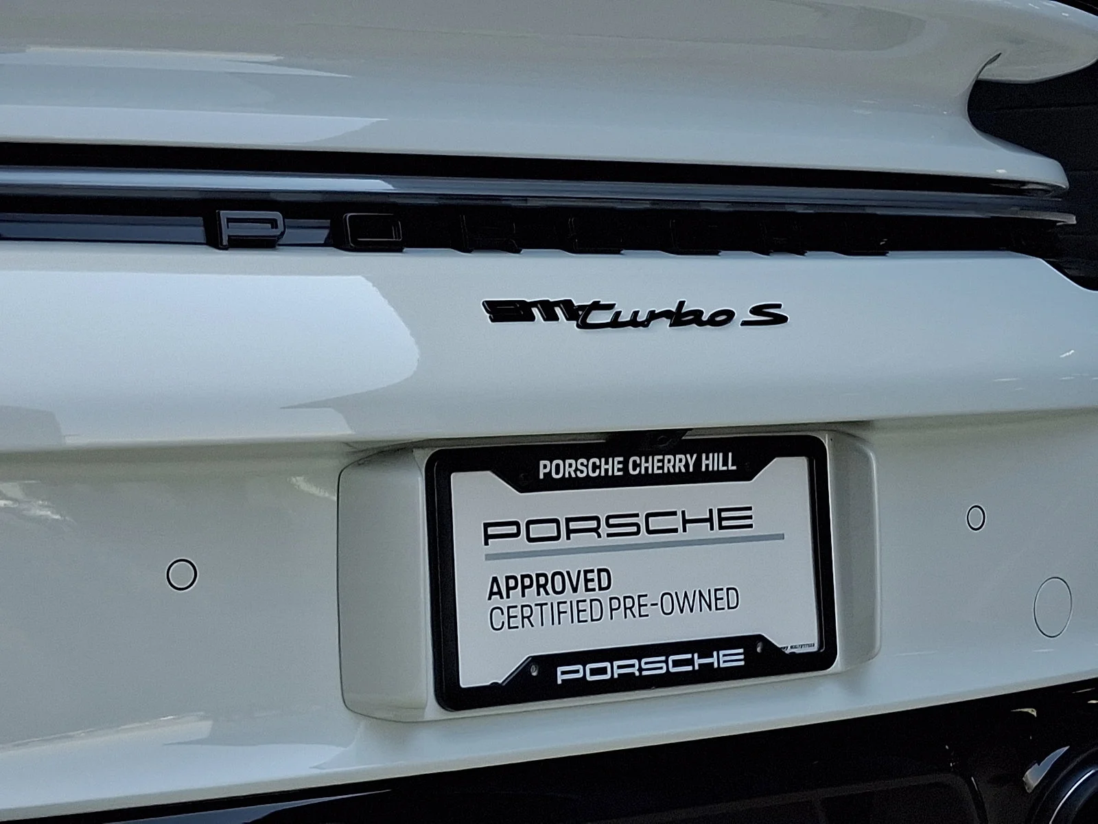 Used 2025 White   0Q Porsche Turbo S image 32