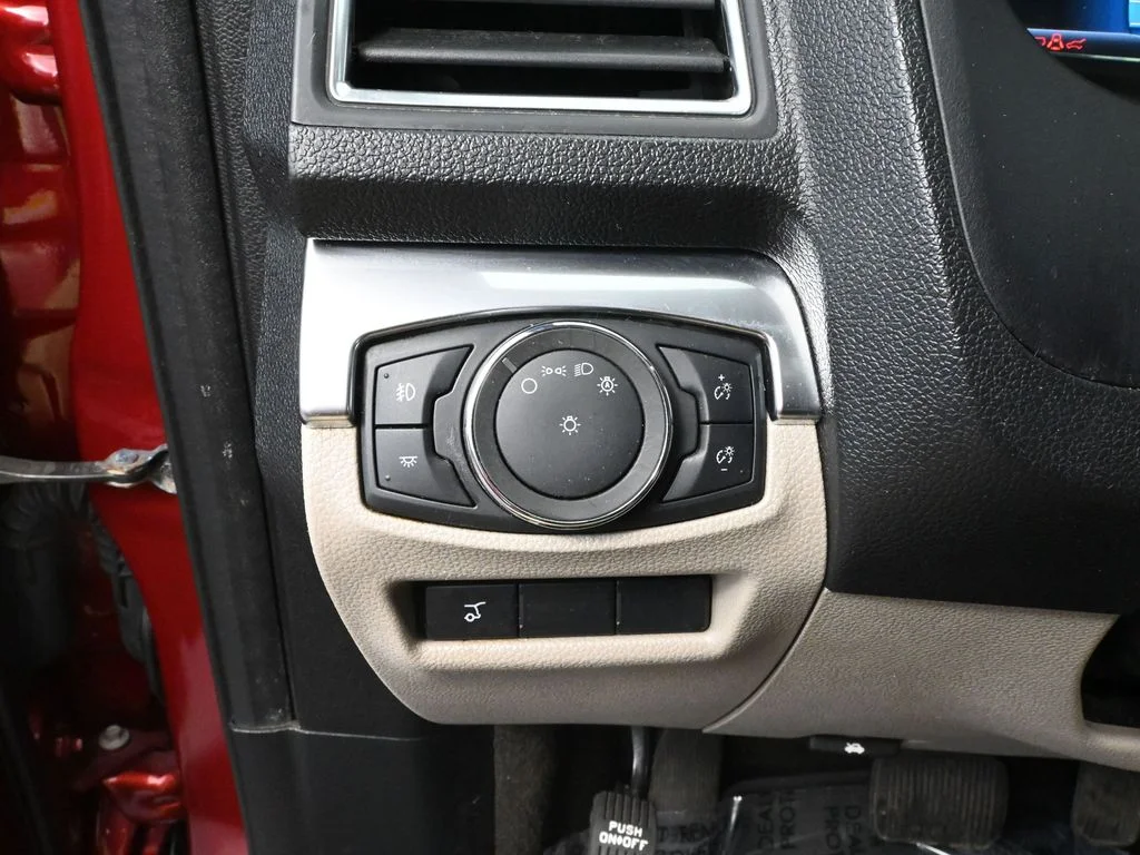 Used 2018 Red Ford Limited image 32