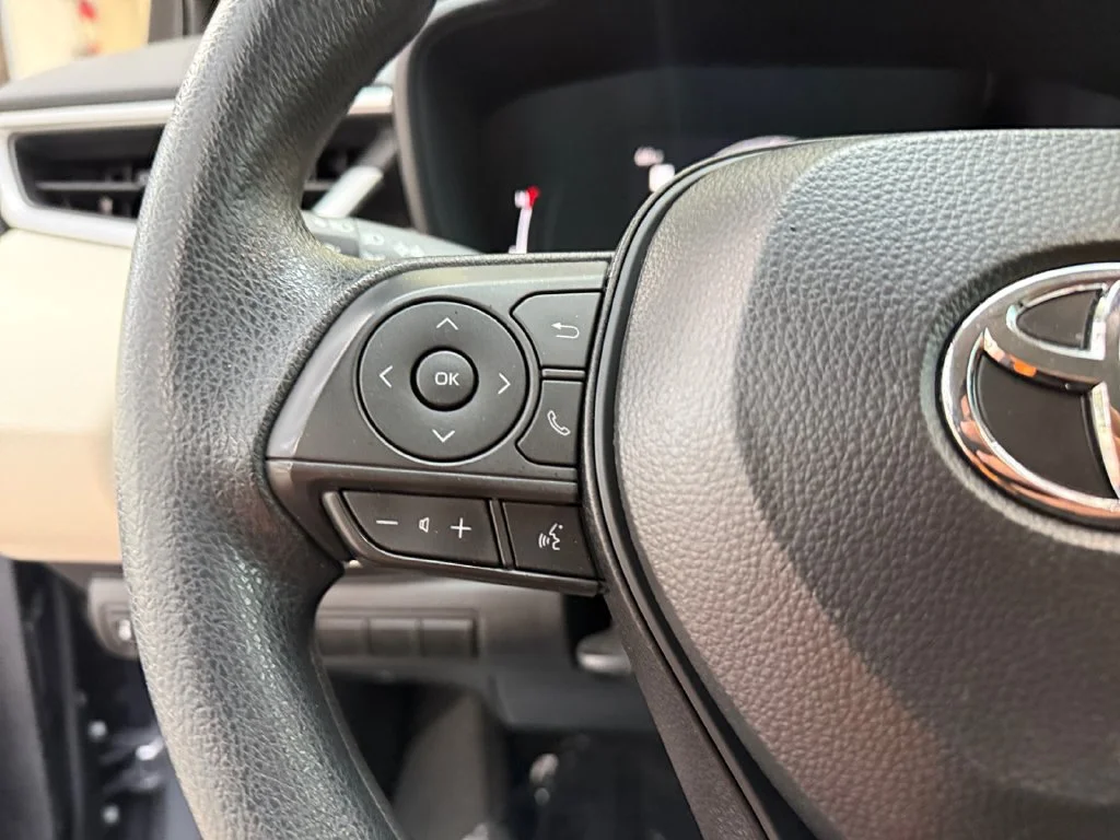 2026 Toyota Corolla LE - Photo 24