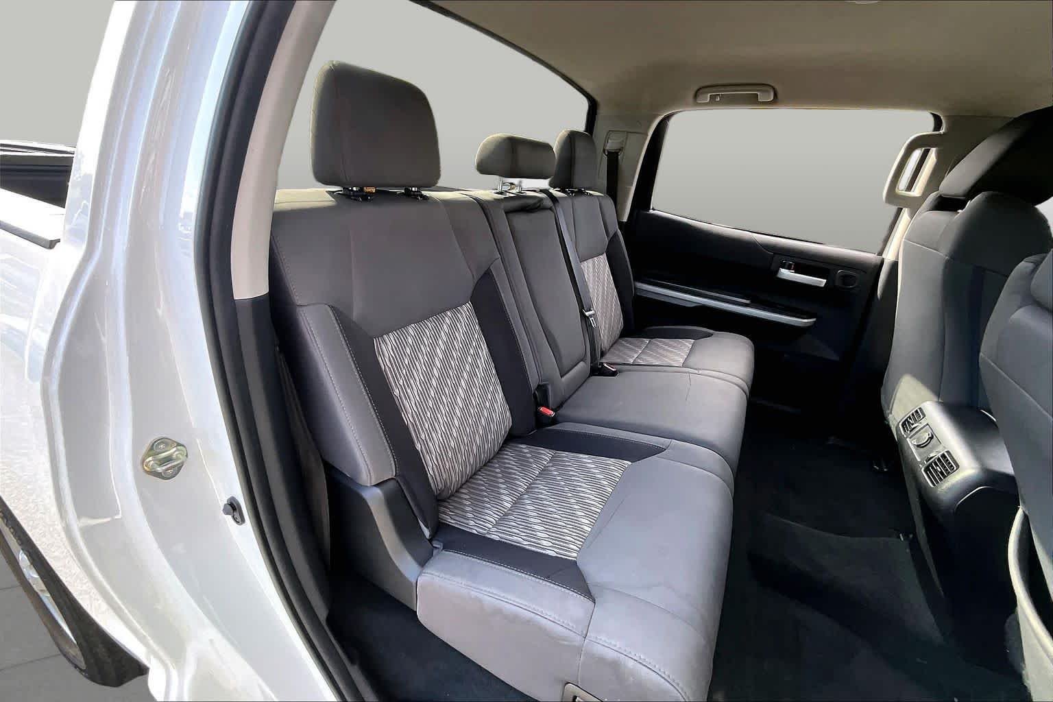 Used 2020 Super White Toyota SR5 image 20