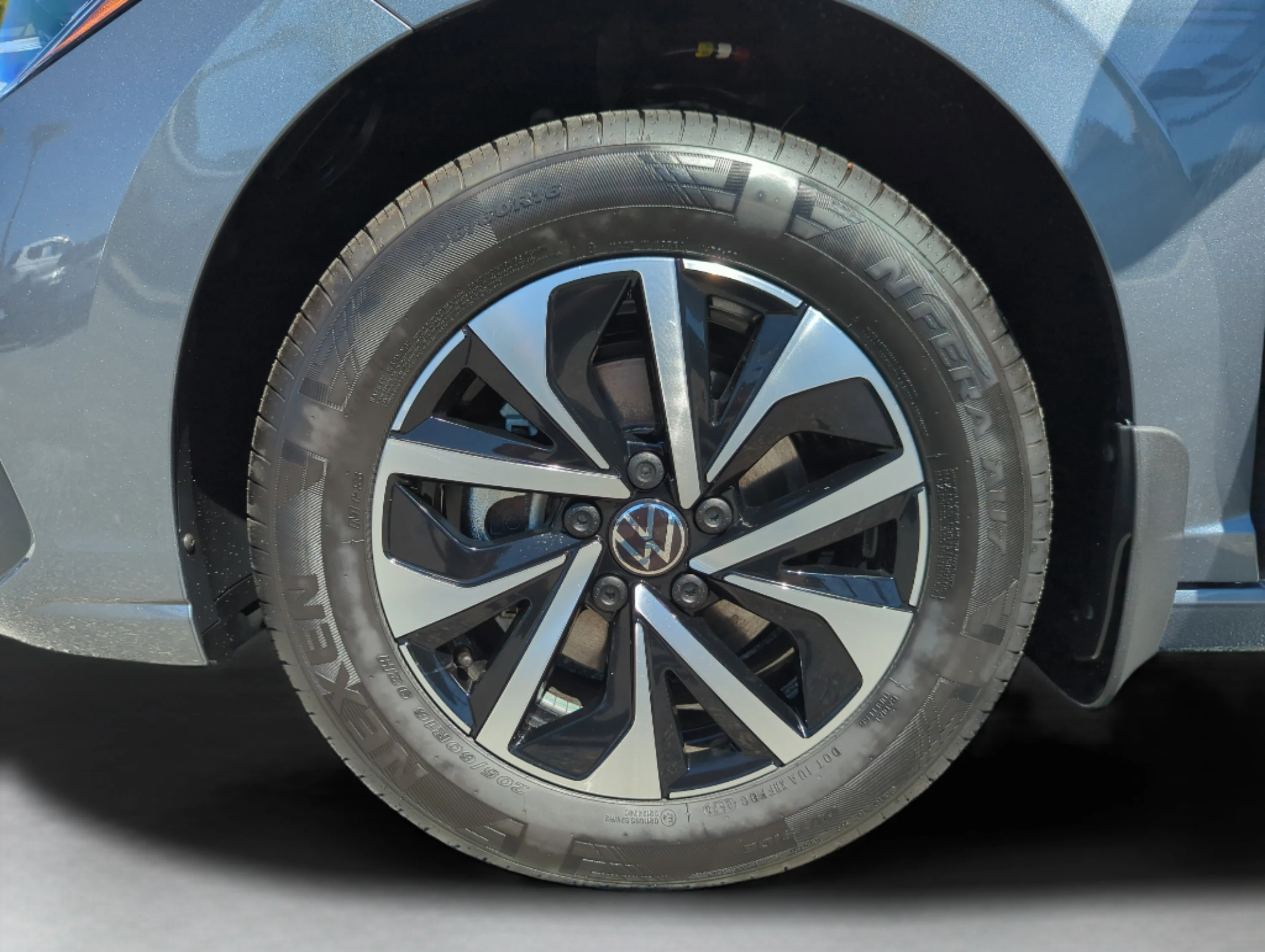 Used 2026 PLATINUM GRAY Volkswagen S image 34