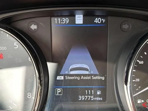 Certified Used 2022 White Nissan SL image 19