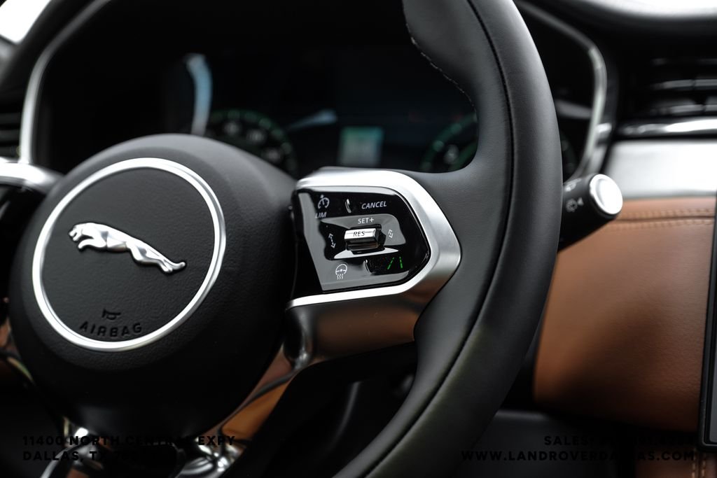 2026 Jaguar F-Pace R-Dynamic S - Photo 20
