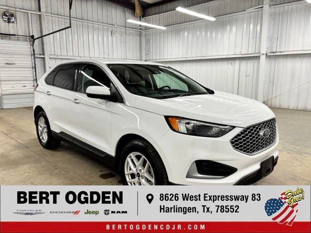 Used 2024 White Ford SEL image 1