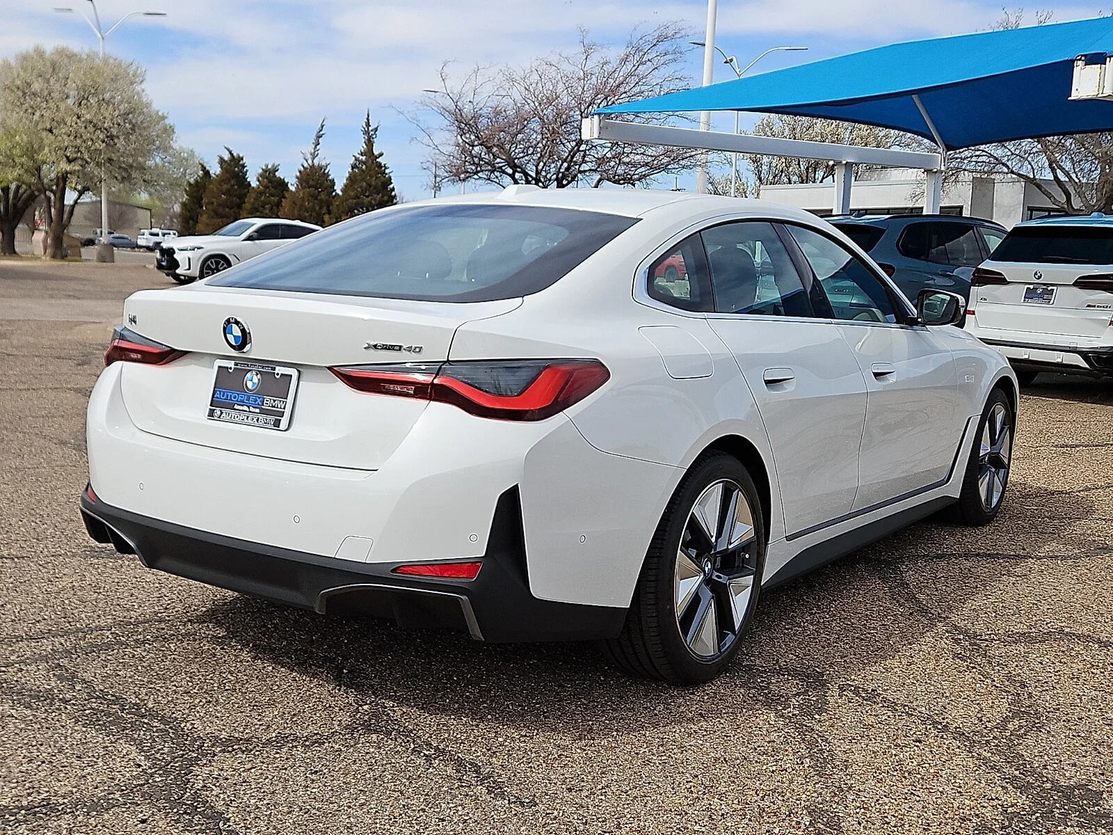 New 2026 Alpine White BMW xDrive40 All-Wheel Drive Gran image 3