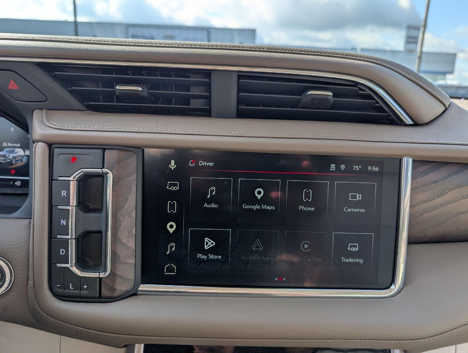 Used 2023 White Frost Tricoat GMC Denali image 19