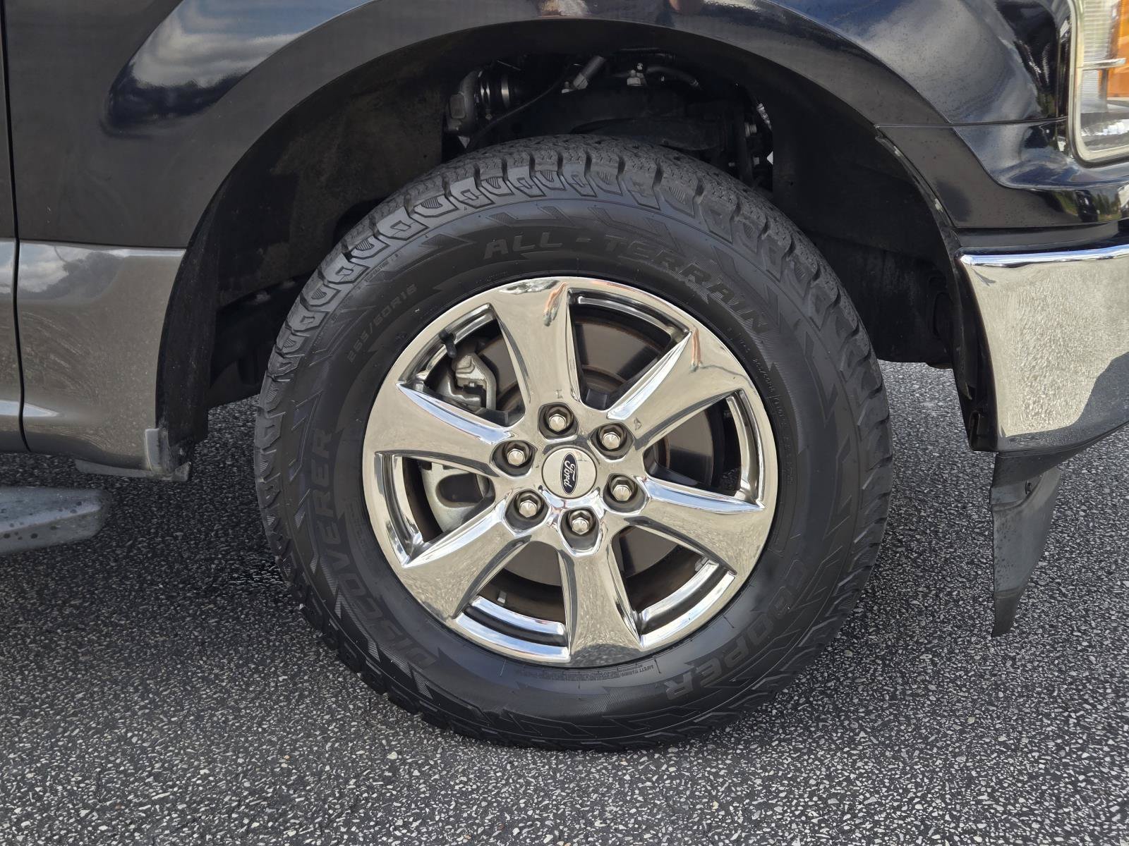 Used 2020 Black Ford XLT image 5