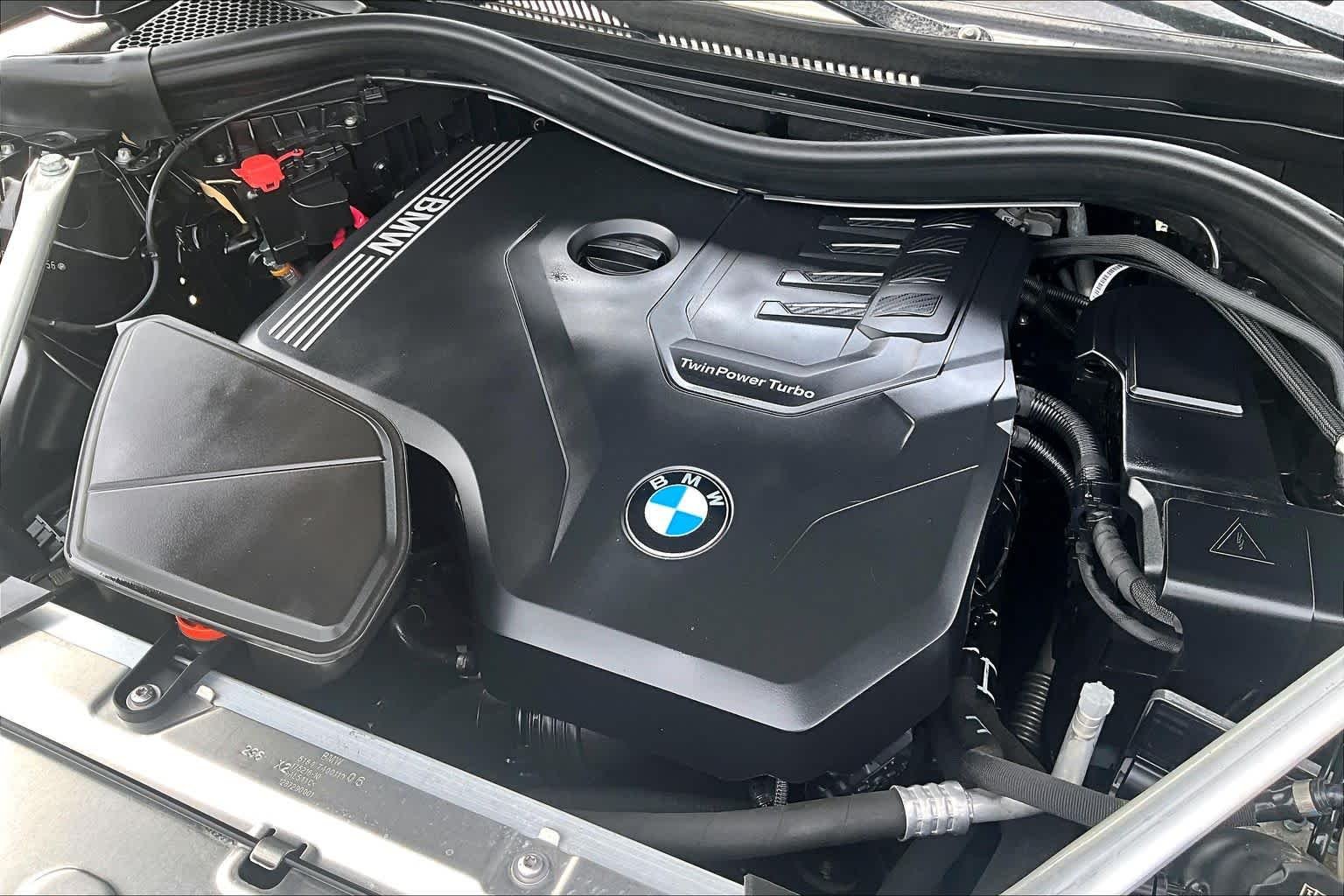 Used 2024 Jet Black BMW sDrive30i image 32