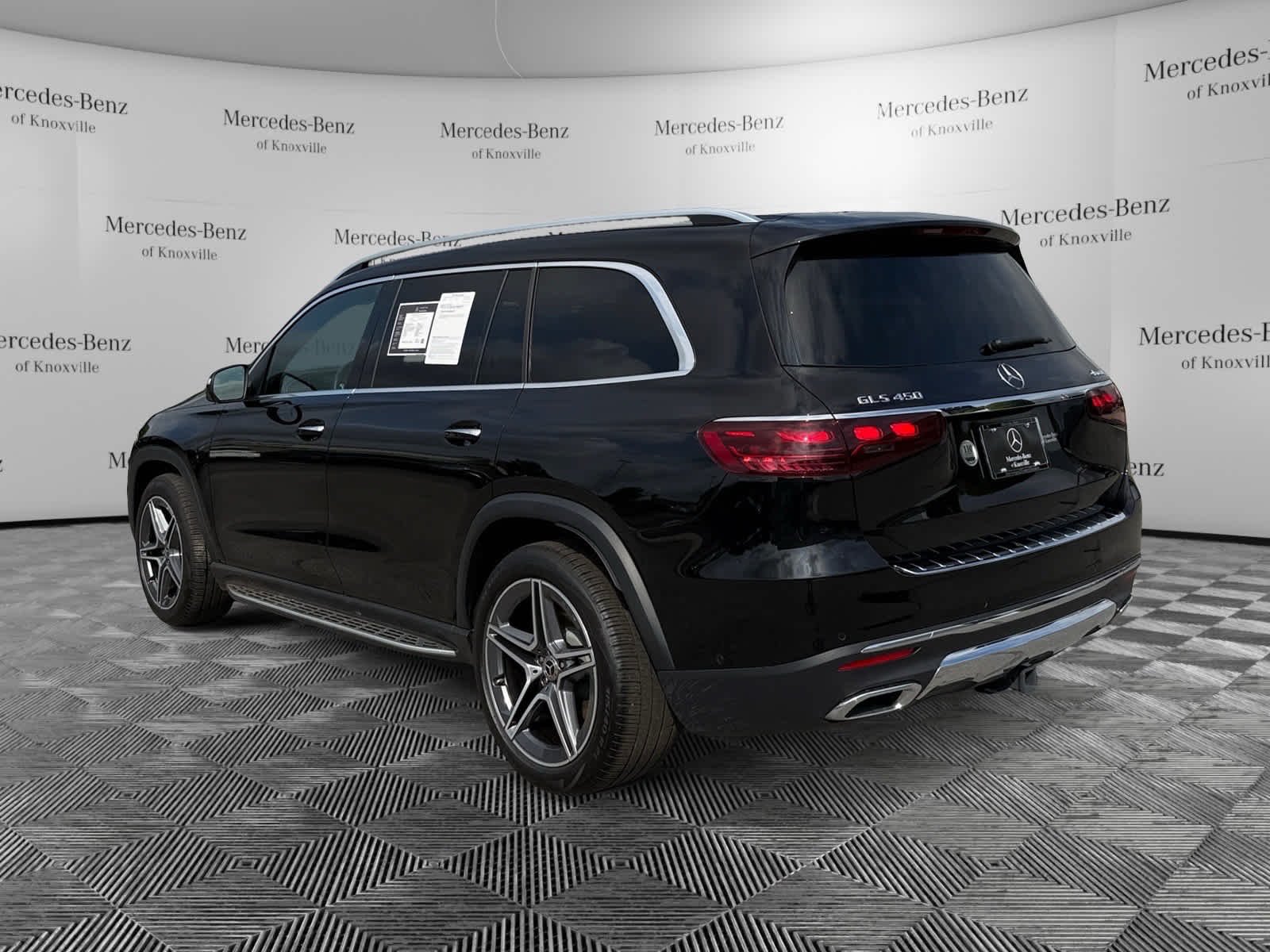 Certified Used 2025 Obsidian Black Metallic Mercedes-Benz GLS 450 image 3