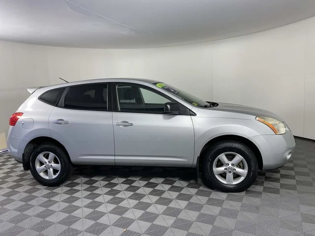 Used 2010 Silver Nissan S image 10