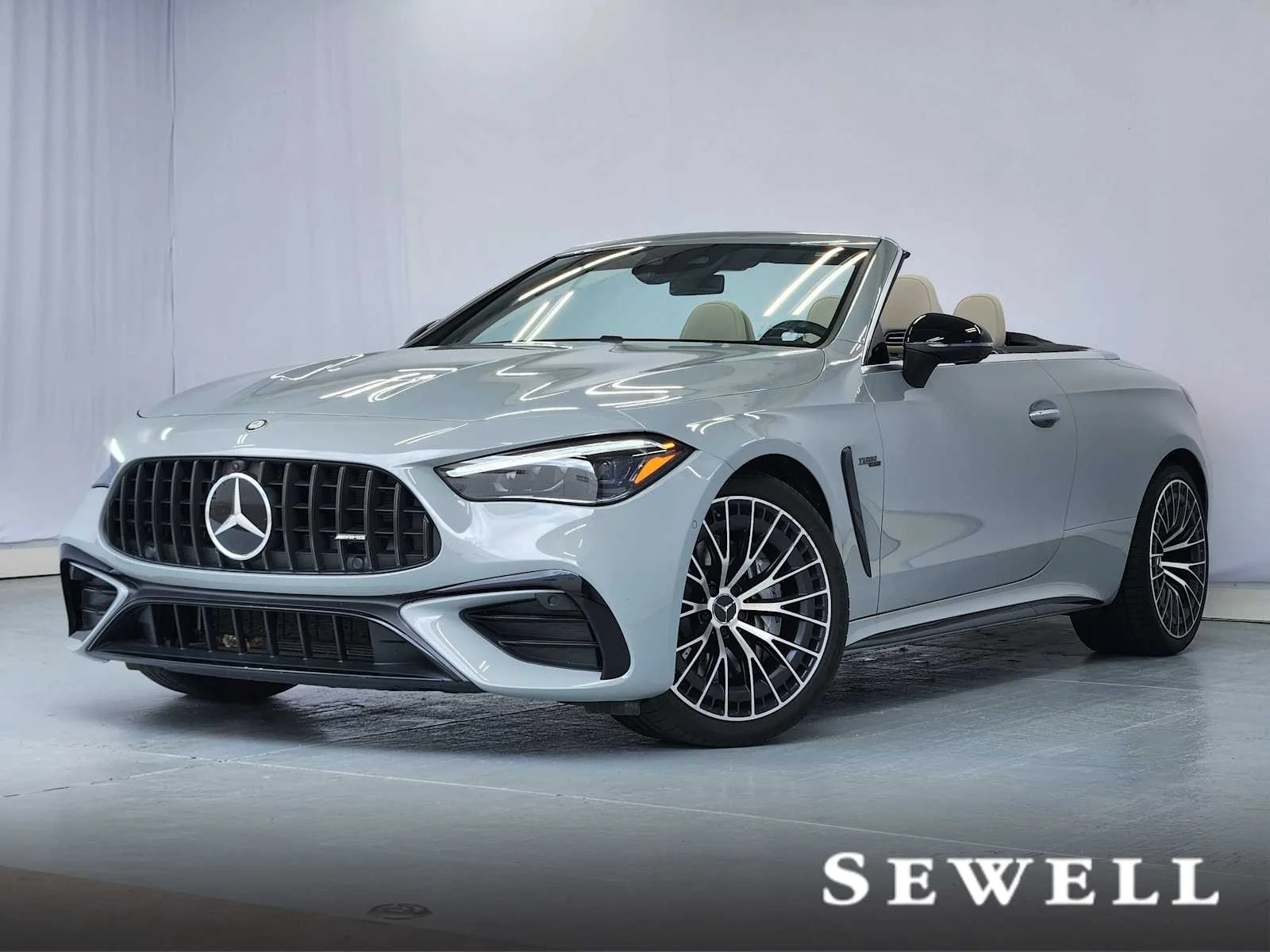 2026 Mercedes-Benz CLE AMG 53 4Matic Cabriolet's photo
