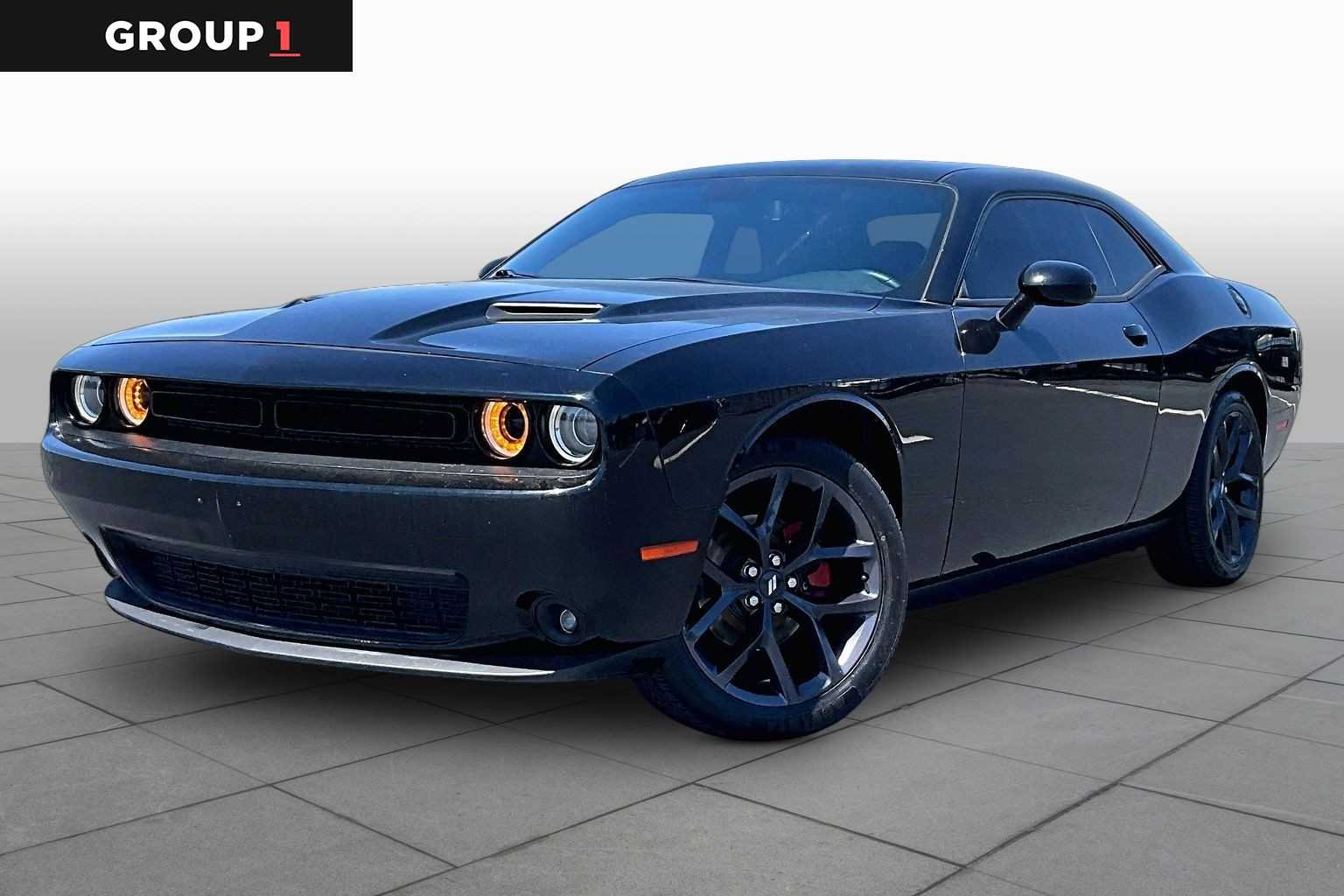 2020 Dodge Challenger SXT Auto's photo