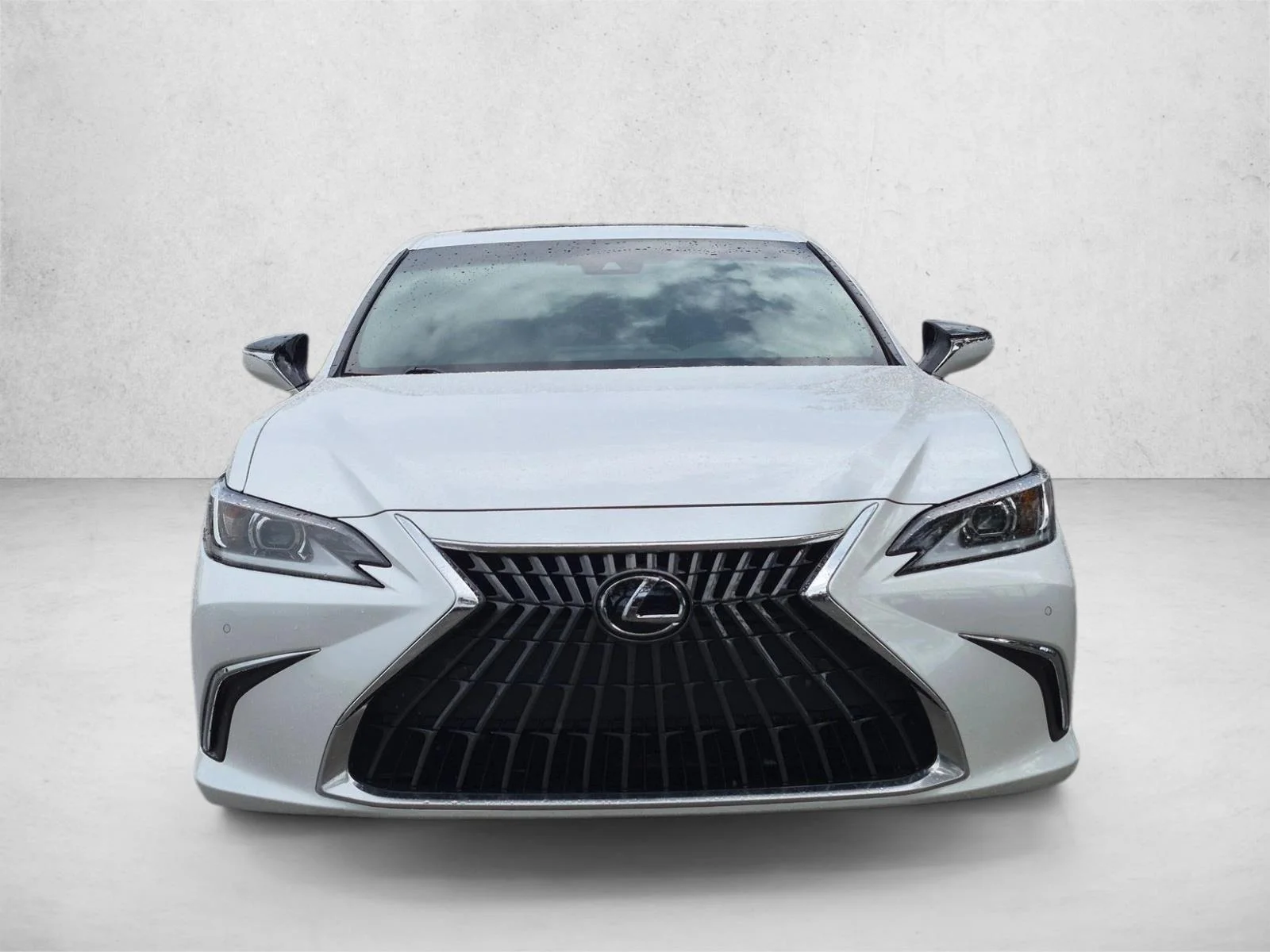 Certified Used 2025 Eminent White Pearl Lexus ES 350 image 2