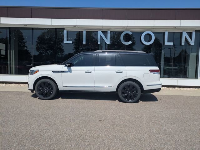 Used 2024 White Lincoln Black Label image 3