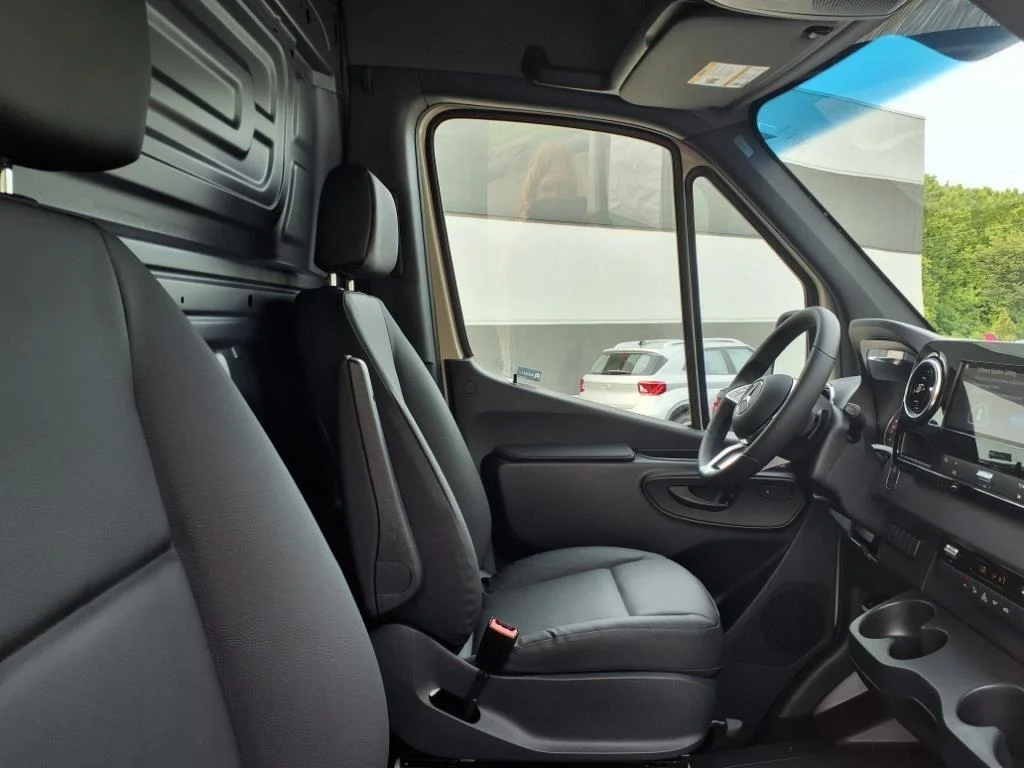 New 2025 Pebble Gray Mercedes-Benz  image 16