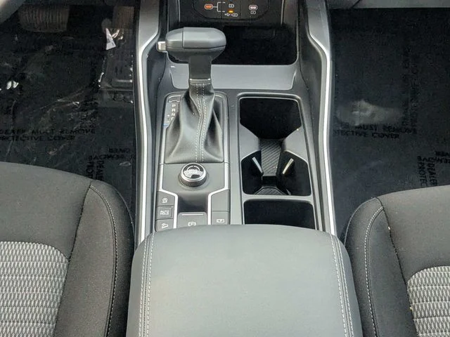 New 2026 Glacial White Pearl Kia LX image 19