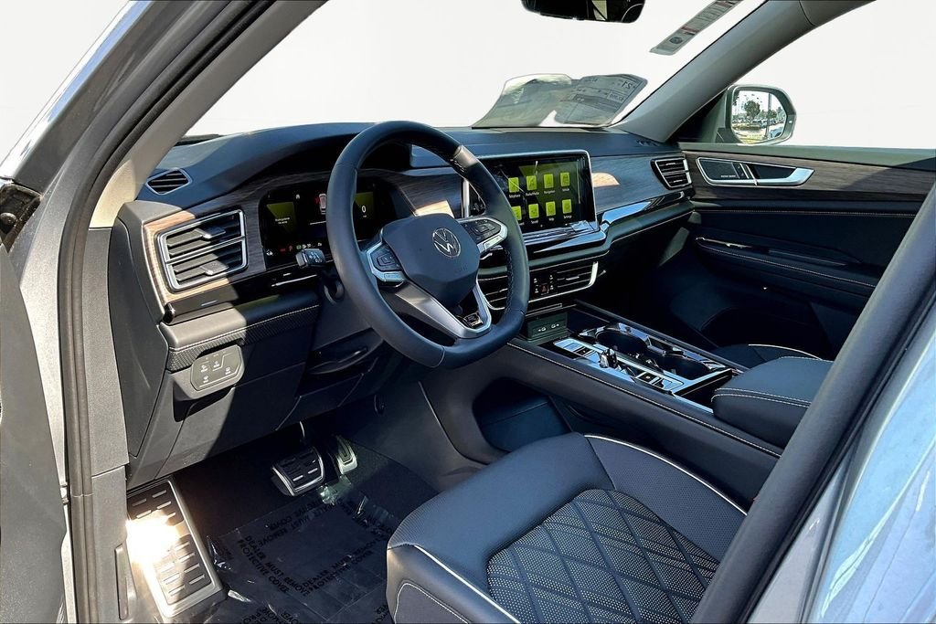 2026 Volkswagen Atlas SEL Premium R-Line - Photo 17
