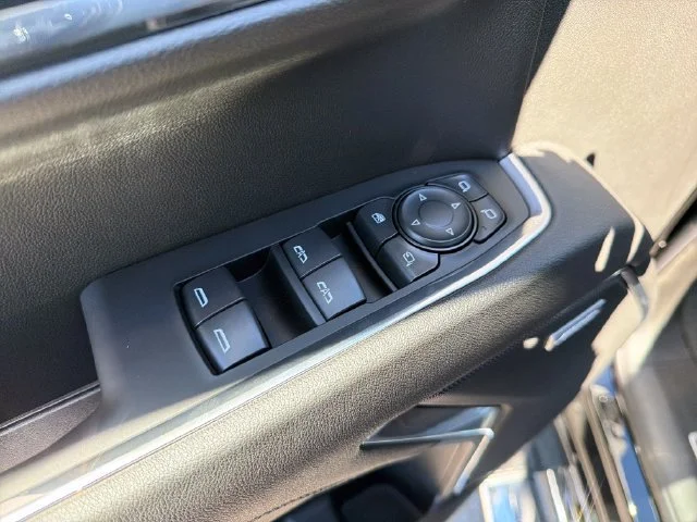 New 2026 Onyx Black GMC SLT image 17
