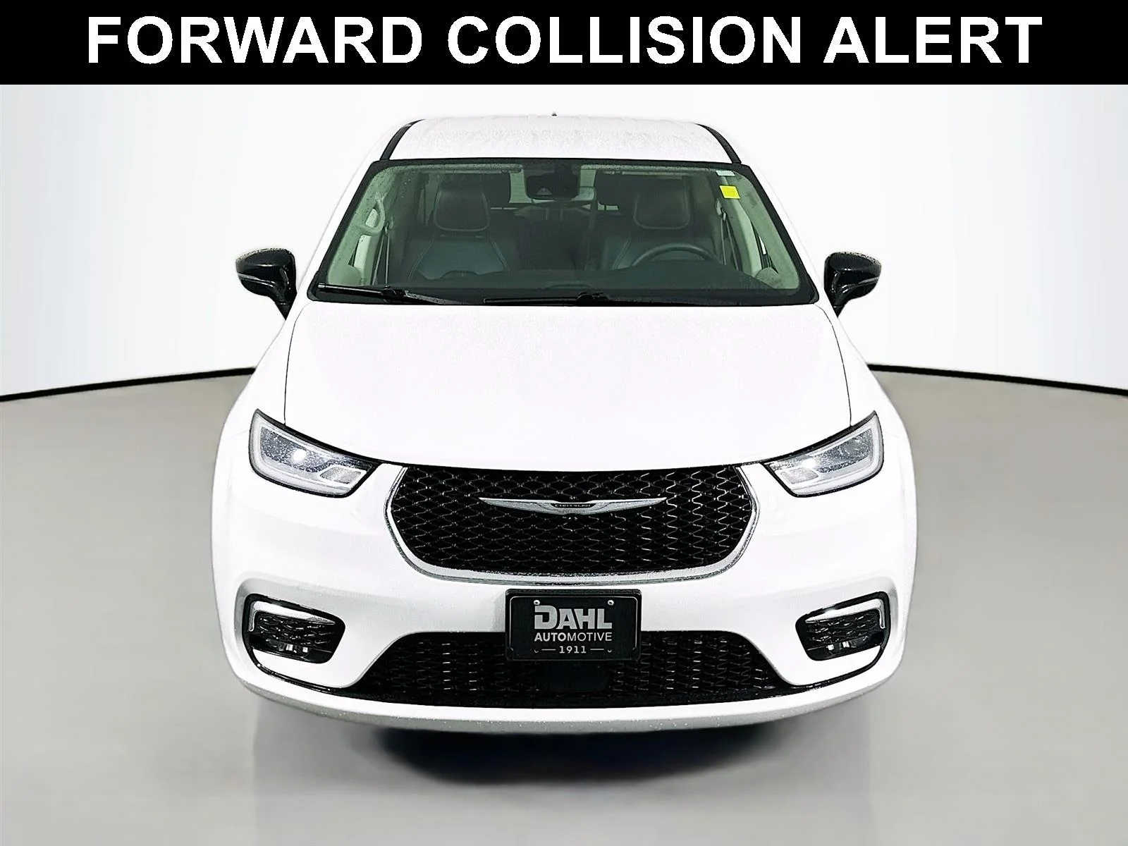 Used 2024 Chrysler Pacifica PHEV Select with VIN 2C4RC1S76RR181235 for sale in Winona, Minnesota