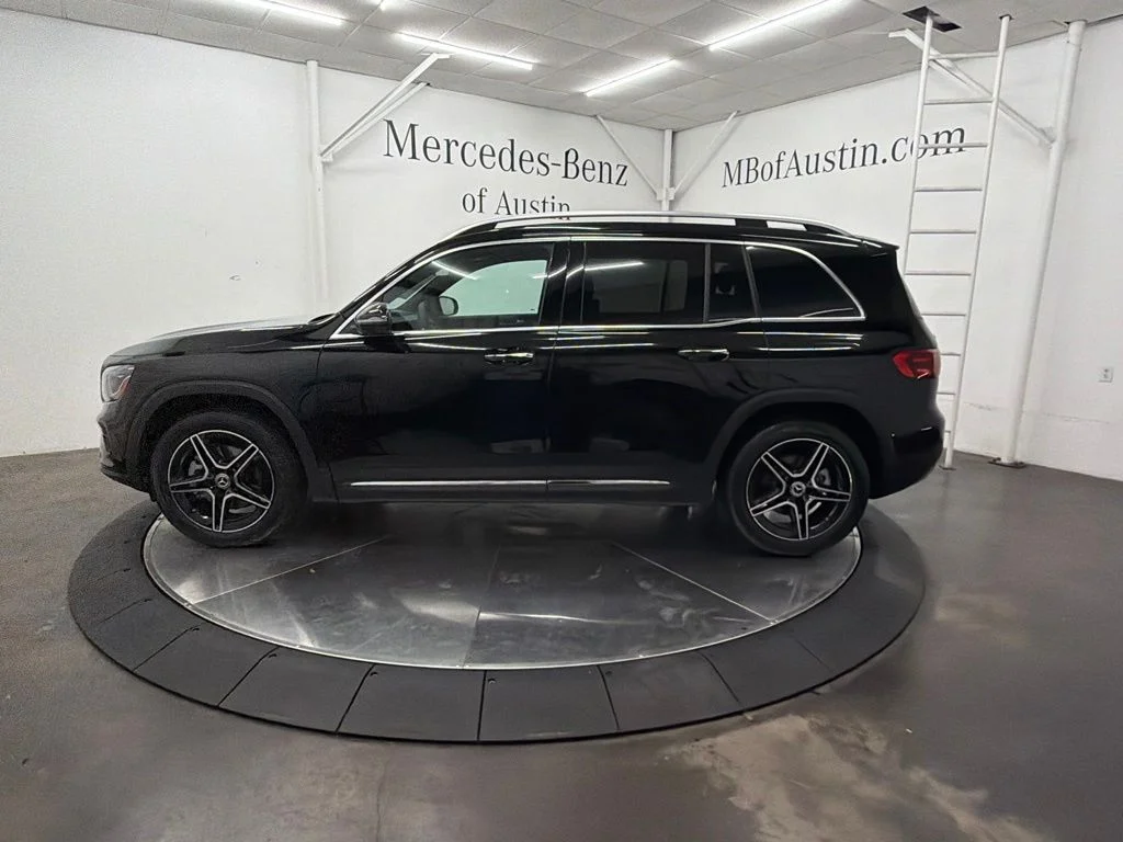 New 2026 Black Mercedes-Benz GLB 250 image 4