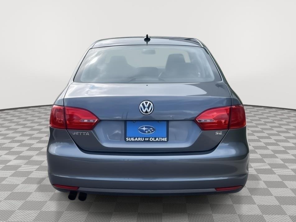 Used 2014 Platinum Gray Metallic Volkswagen SE image 14