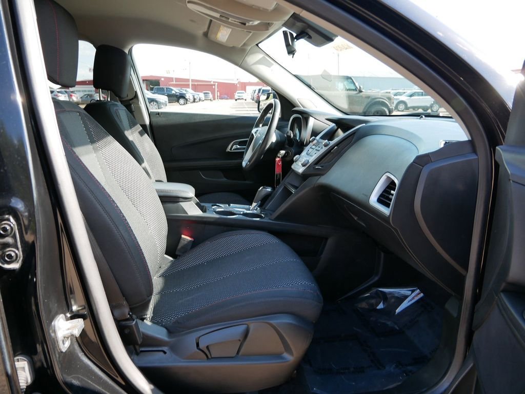 Used 2016 Black Chevrolet LT image 8