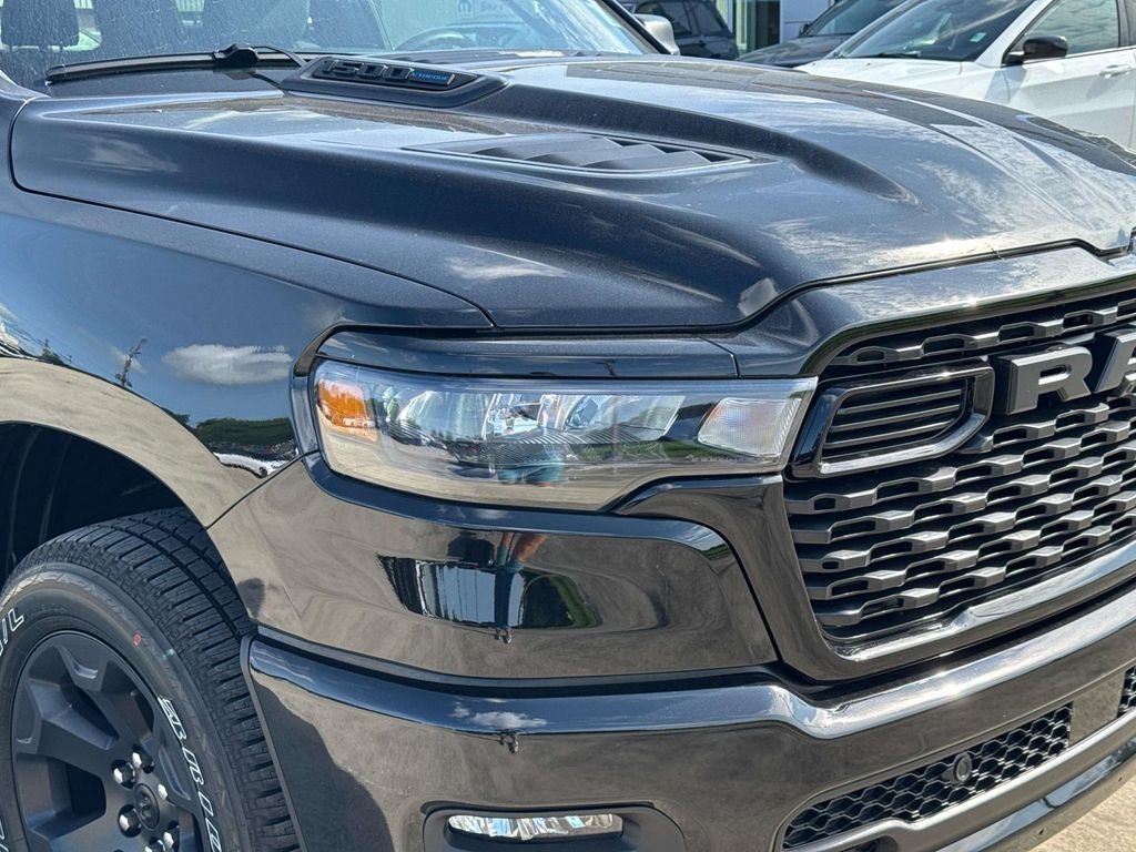 New 2026 Diamond Black Crystal Pearl-Coat Exterior Paint RAM Express image 3