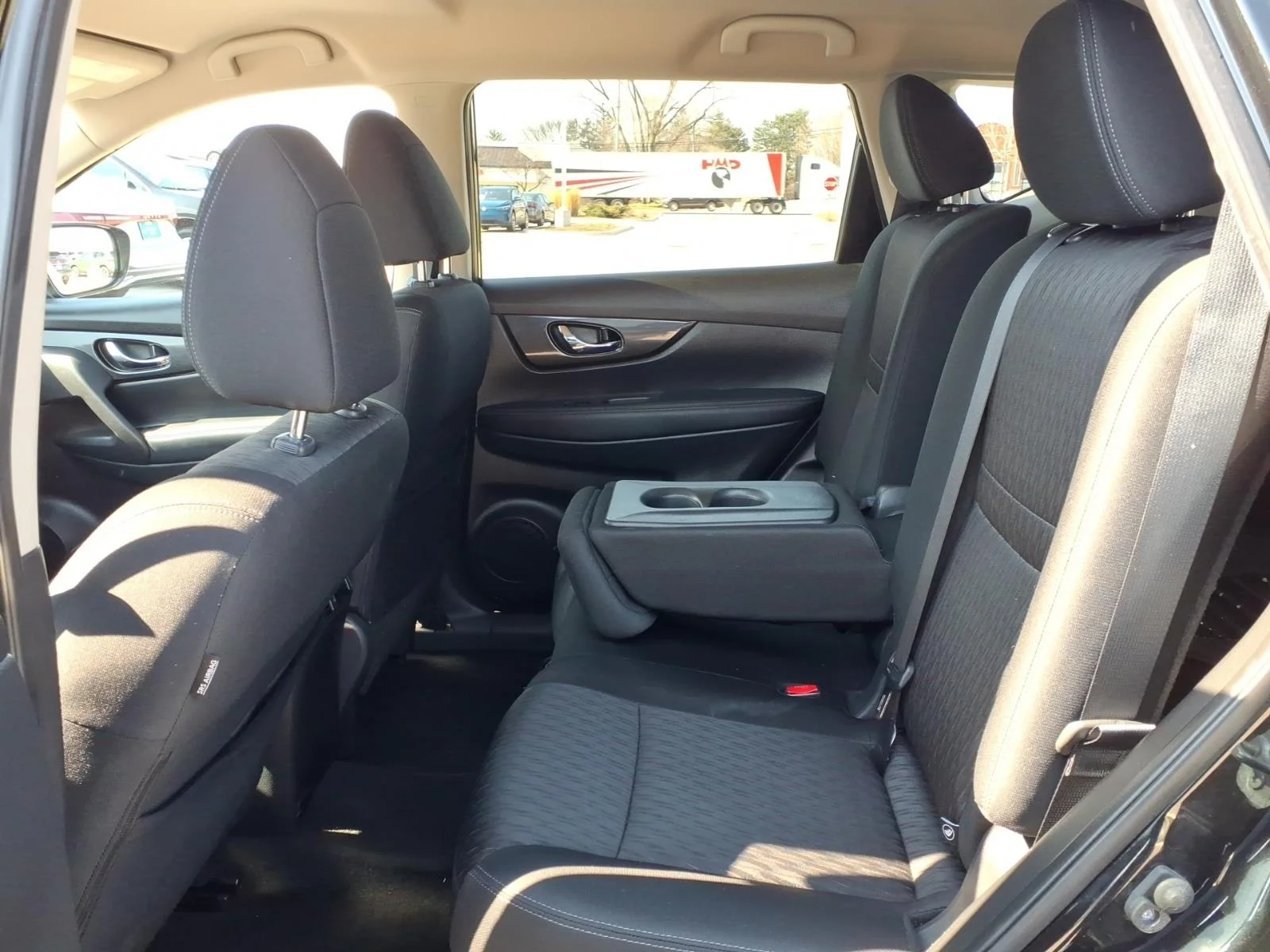 Used 2018 Black Nissan AWD SV image 26