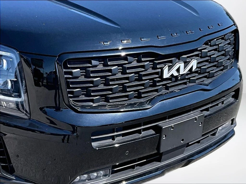 Used 2022 Black Kia SX image 30