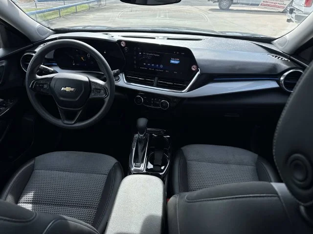 Used 2025 Black Chevrolet LT image 19