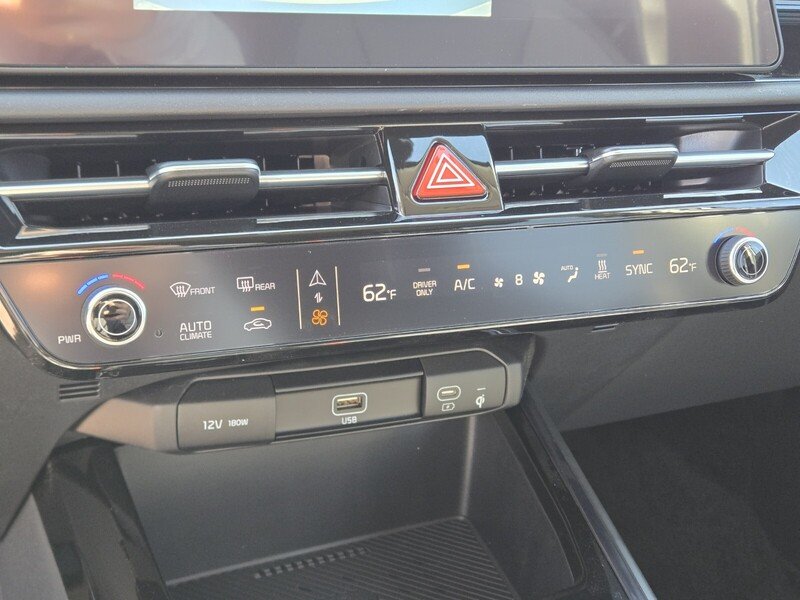 New 2026 Steel Gray Kia WIND image 12