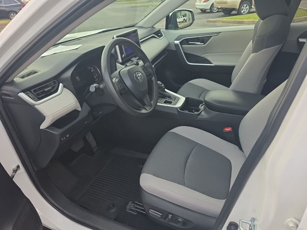 Used 2024 White Toyota XLE image 9