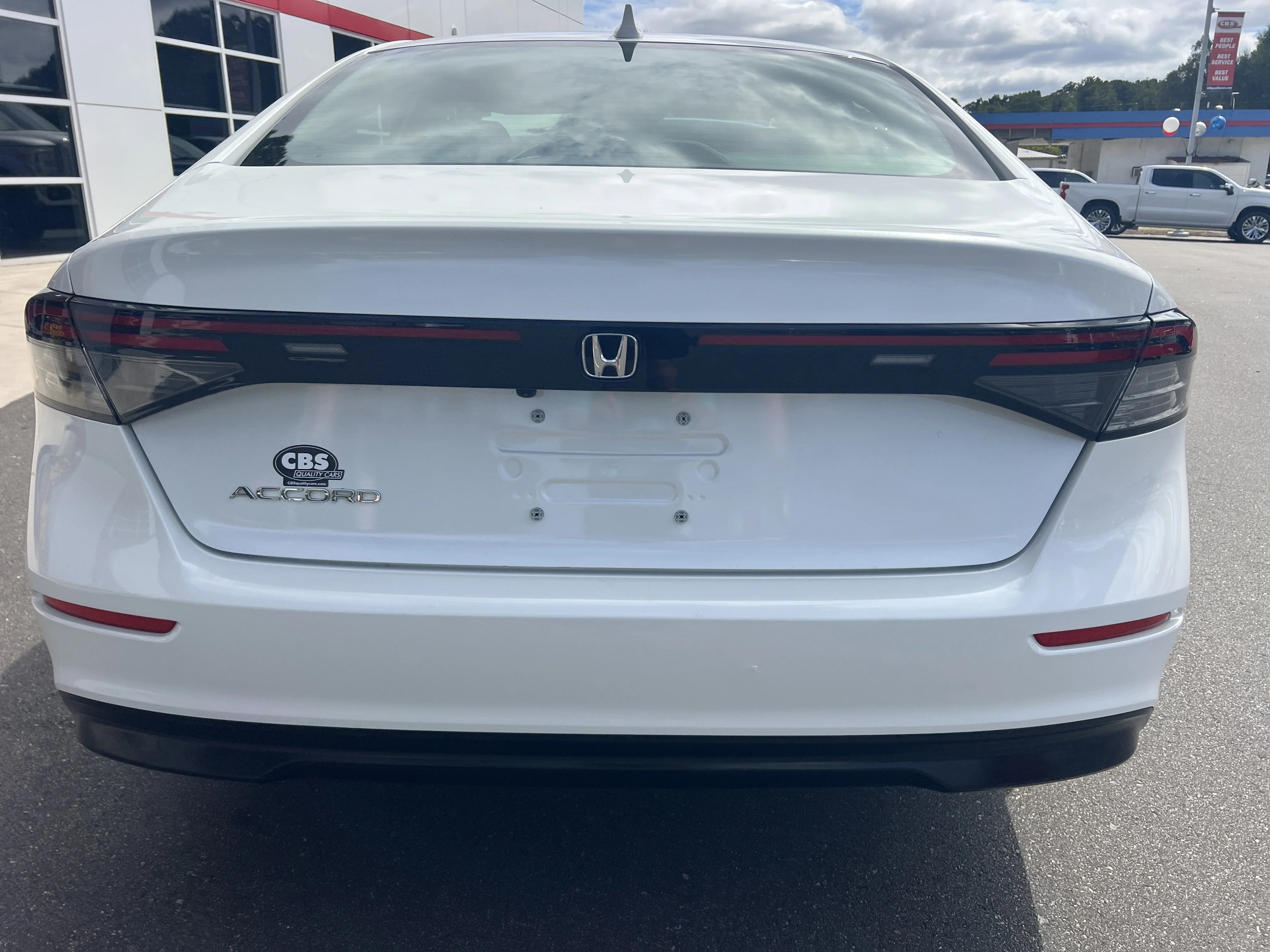 2024 Honda Accord LX - Photo 8