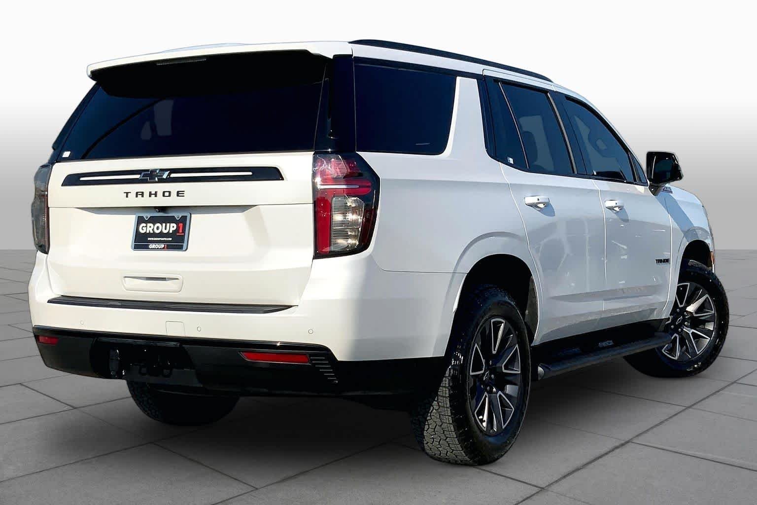 Used 2023 Iridescent Pearl Tricoat Chevrolet Z71 image 13