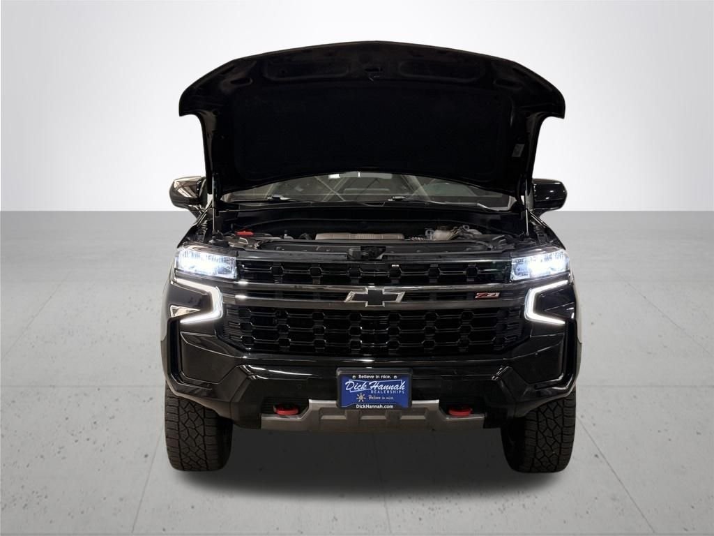 Used 2022 Black Chevrolet Z71 image 5