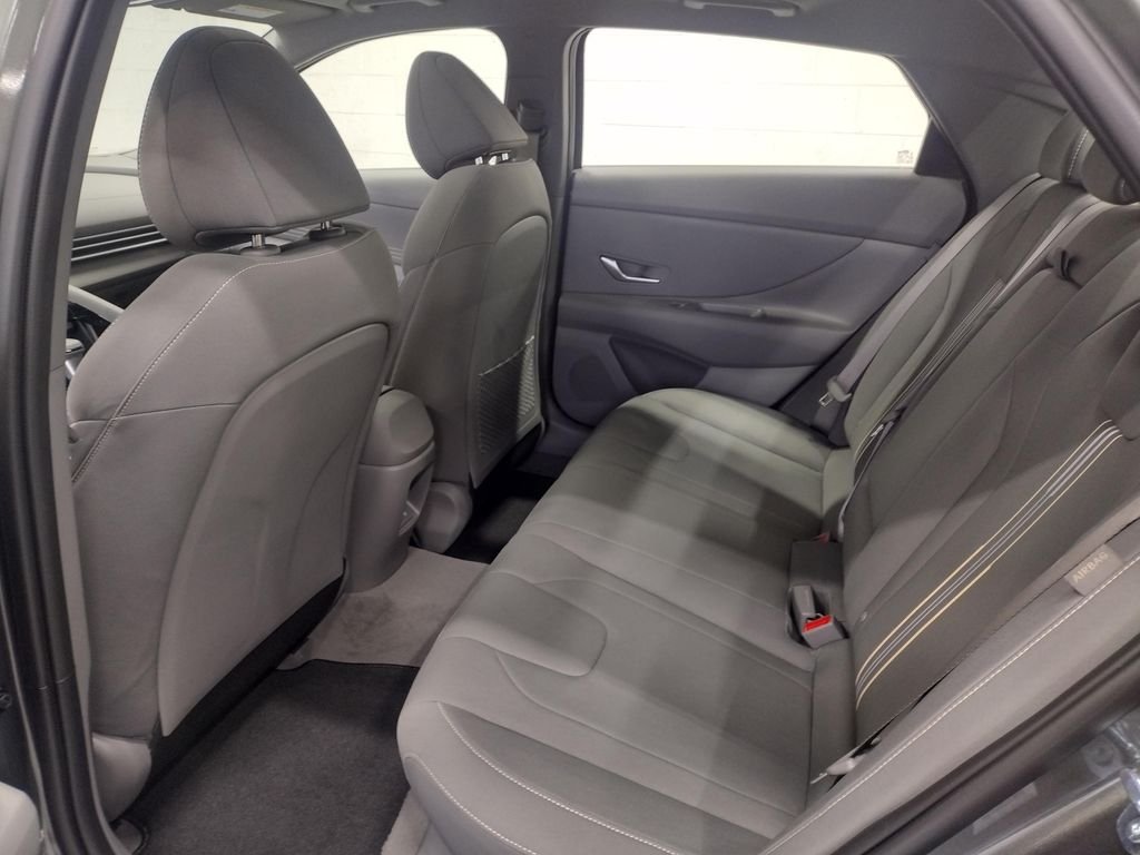 Used 2026 Gray Hyundai SEL Sport image 20
