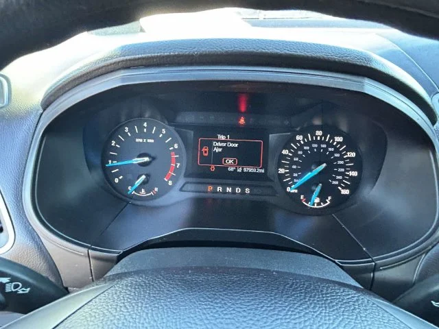 Used 2020 Silver Ford SE image 34