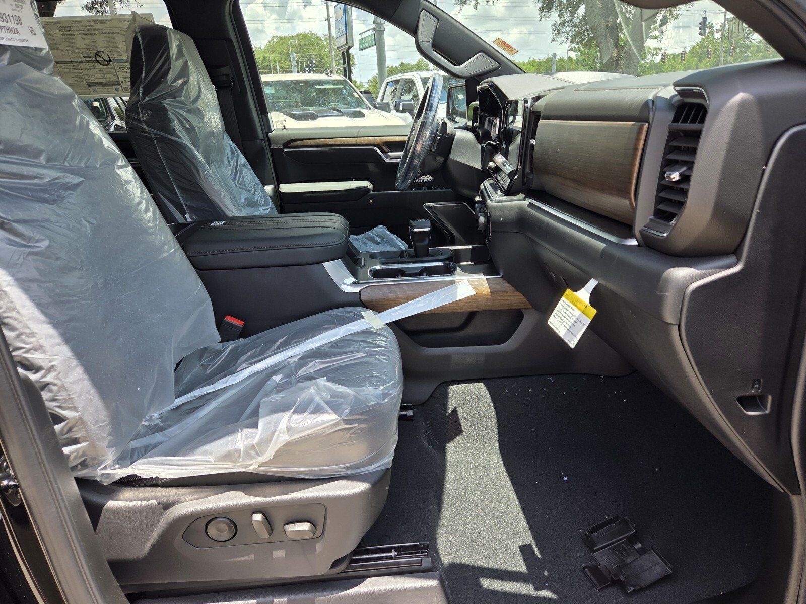 2026 Chevrolet Silverado 1500 High Country - Photo 12