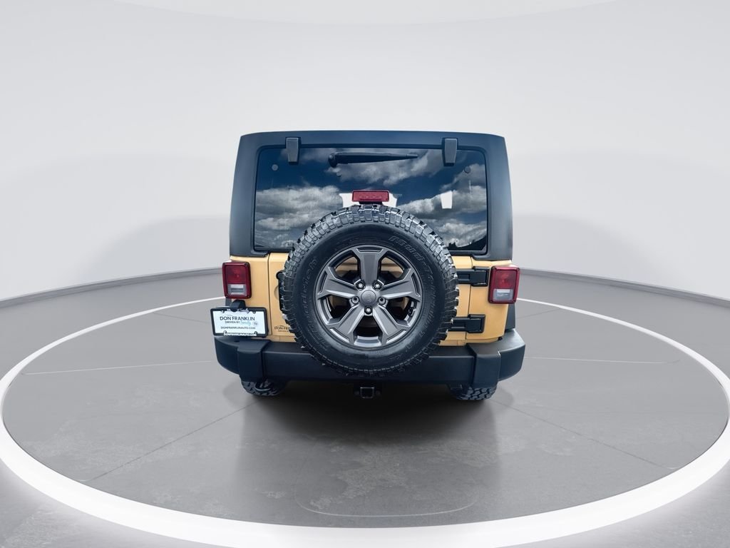 Used 2014 Beige Jeep Unlimited Rubicon image 7