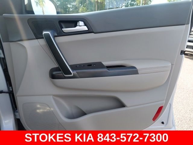 Used 2018 Silver Kia LX image 23